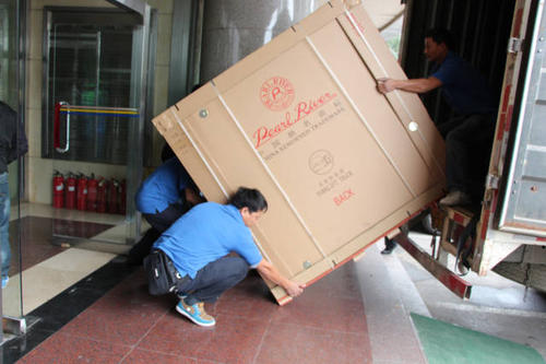 莱州钢琴贵重工艺品无忧运